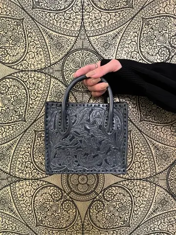 GRACE CONTINENTAL The Banquet 亀田 未希 コーディネート画像