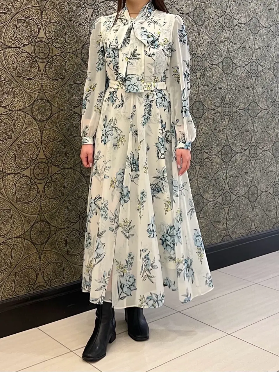 GRACE CONTINENTAL The Banquet 赤坂 梨来 コーディネート画像