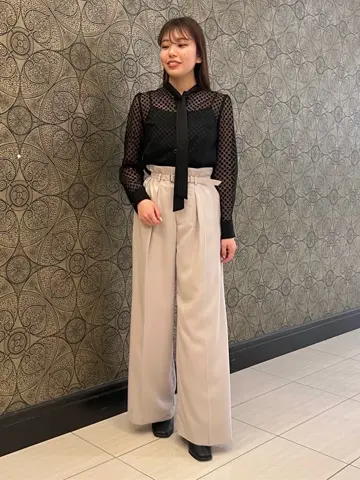 GRACE CONTINENTAL The Banquet 赤坂 梨来 コーディネート画像