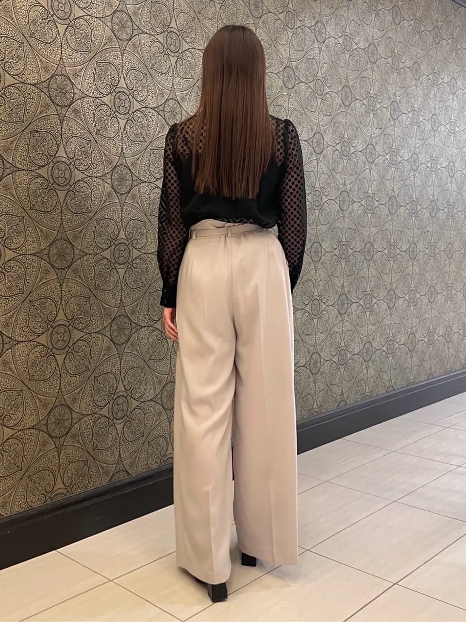 GRACE CONTINENTAL The Banquet 赤坂 梨来 コーディネート画像