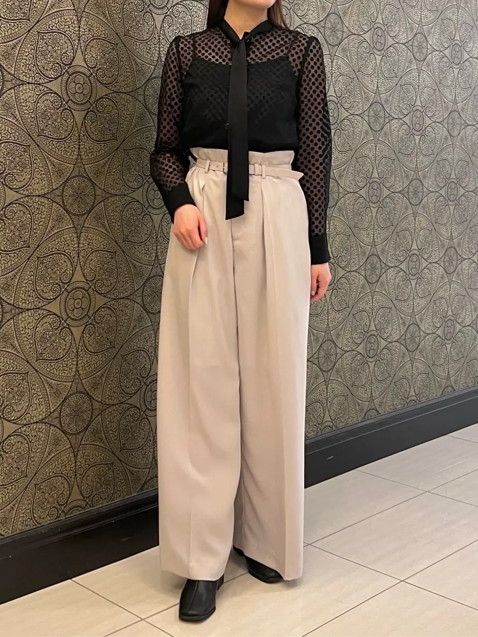 GRACE CONTINENTAL The Banquet 赤坂 梨来 コーディネート画像