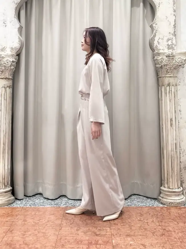 GRACE CONTINENTAL The Banquet 関谷　真琴 コーディネート画像