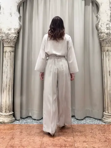 GRACE CONTINENTAL The Banquet 関谷　真琴 コーディネート画像