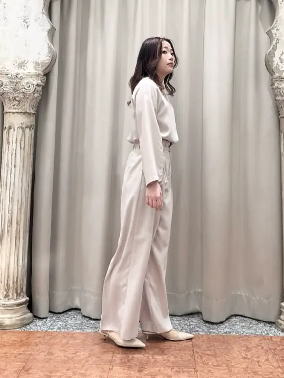 GRACE CONTINENTAL The Banquet 関谷　真琴 コーディネート画像