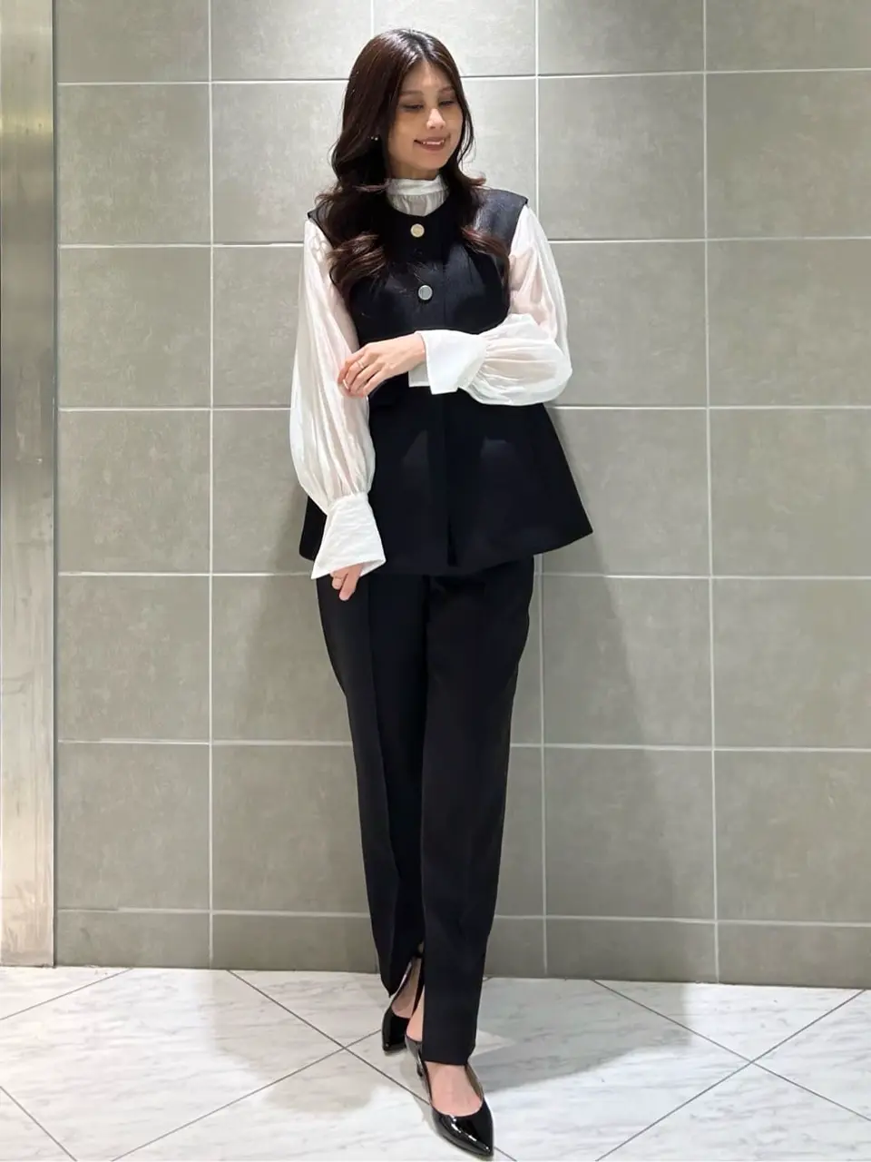 GRACE CONTINENTAL The Banquet 志田　悠 コーディネート画像