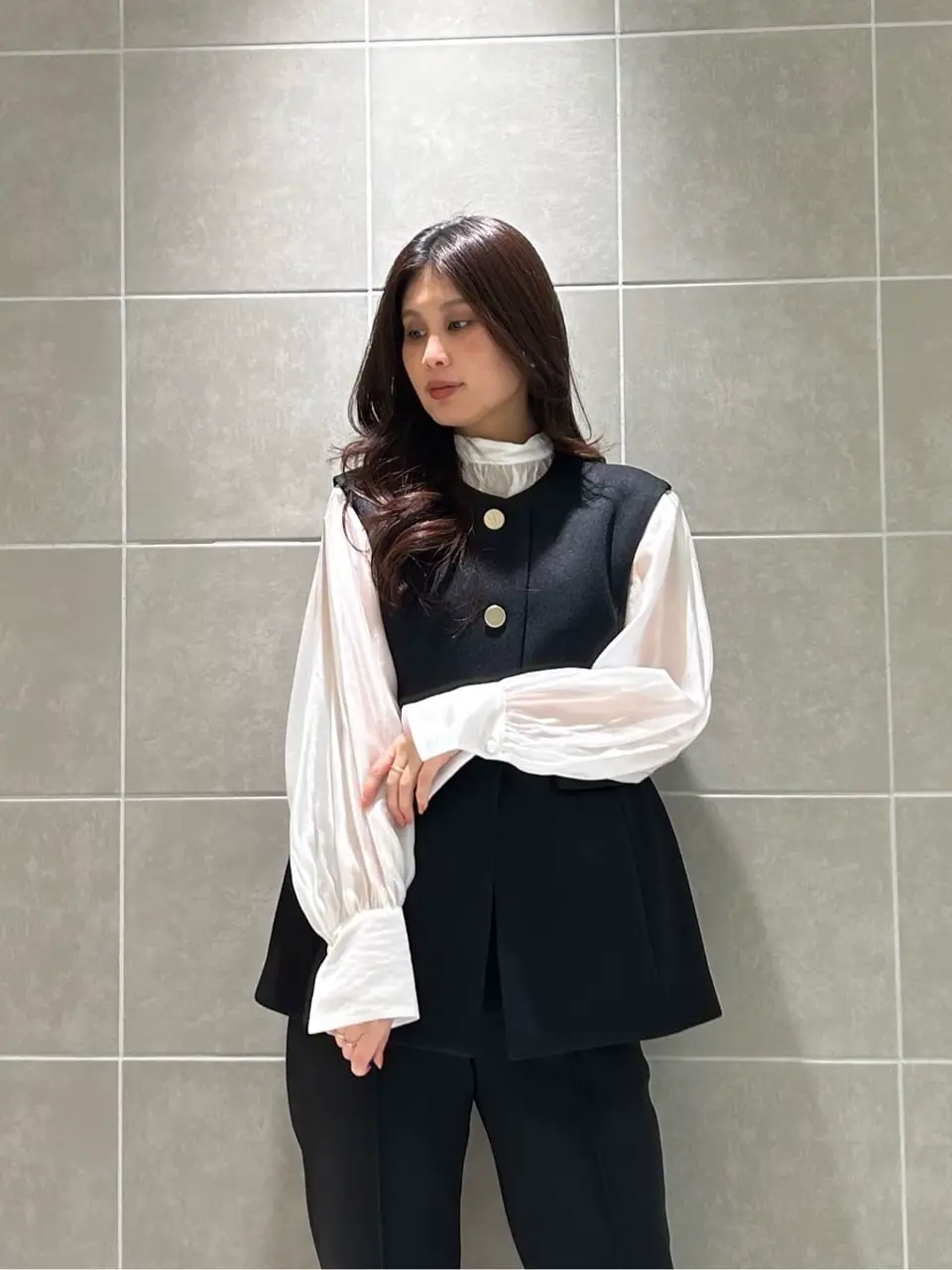 GRACE CONTINENTAL The Banquet 志田　悠 コーディネート画像