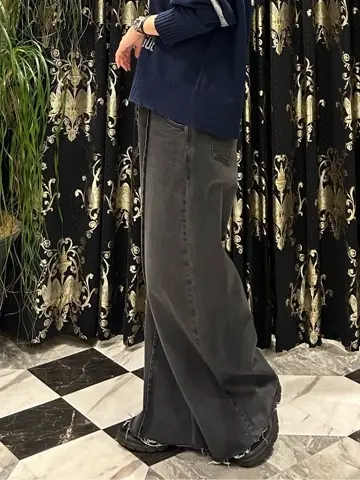 GRACE CONTINENTAL The Banquet 志田　悠 コーディネート画像