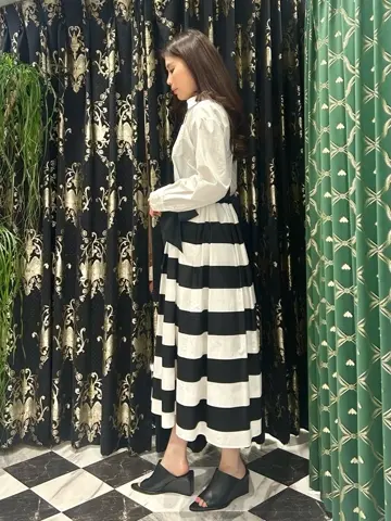 GRACE CONTINENTAL The Banquet 志田　悠 コーディネート画像