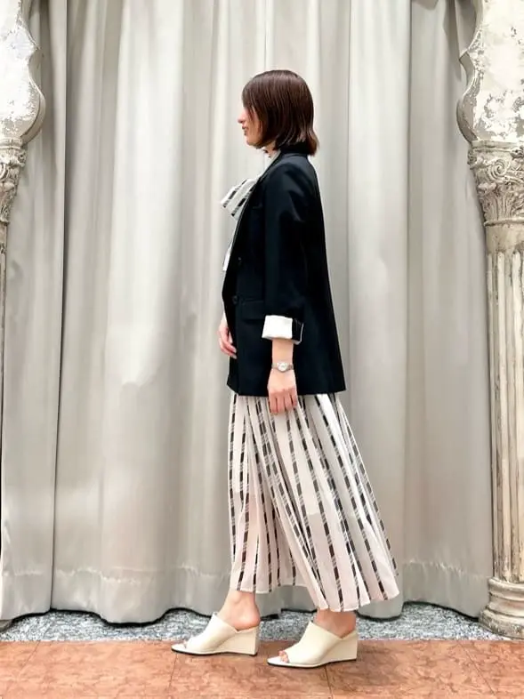 GRACE CONTINENTAL The Banquet eri コーディネート画像