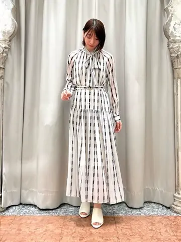 GRACE CONTINENTAL The Banquet eri コーディネート画像