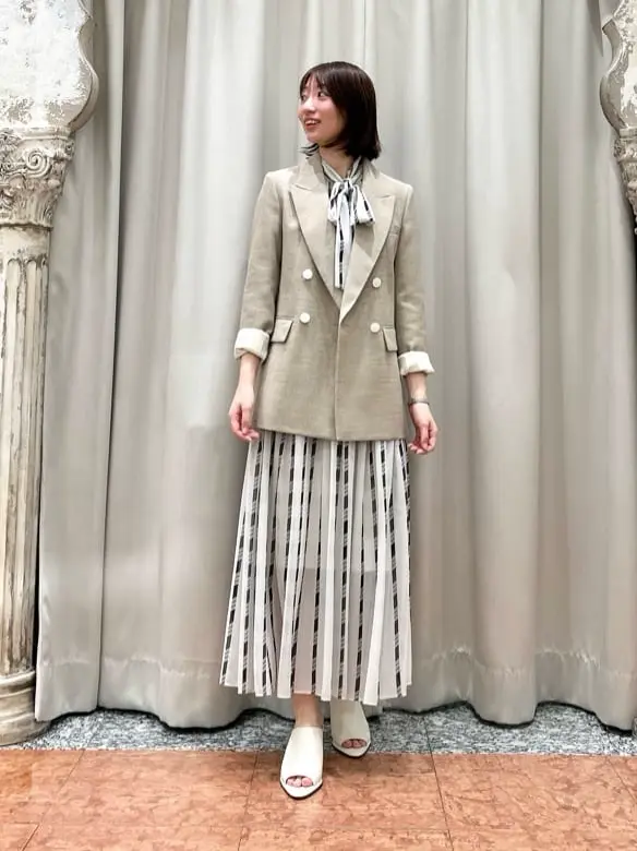 GRACE CONTINENTAL The Banquet eri コーディネート画像