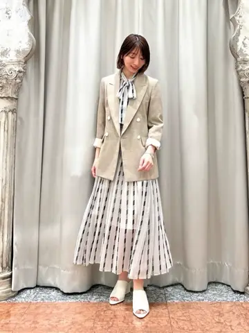 GRACE CONTINENTAL The Banquet eri コーディネート画像