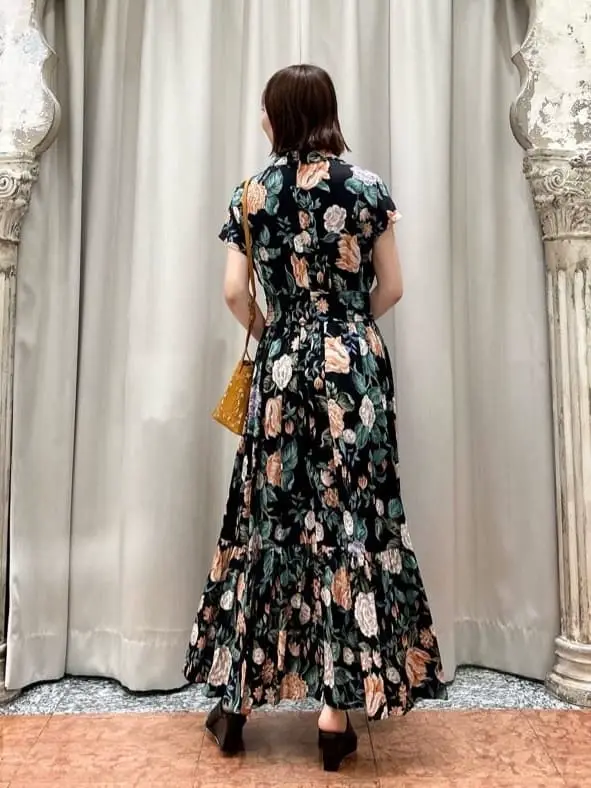 GRACE CONTINENTAL The Banquet eri コーディネート画像