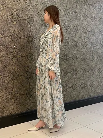 GRACE CONTINENTAL The Banquet 赤坂 梨来 コーディネート画像