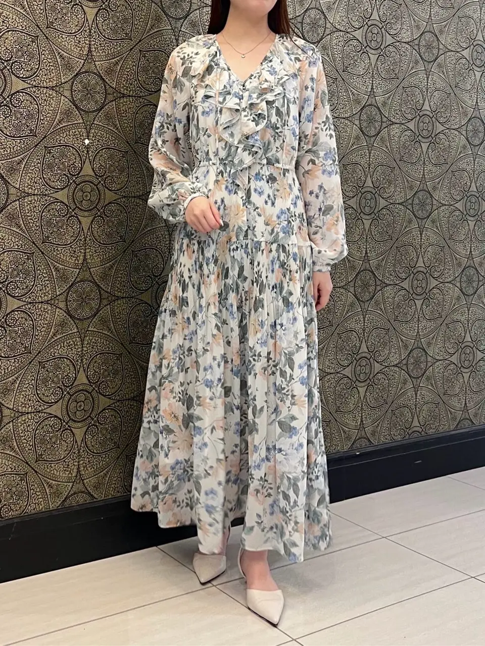 GRACE CONTINENTAL The Banquet 赤坂 梨来 コーディネート画像