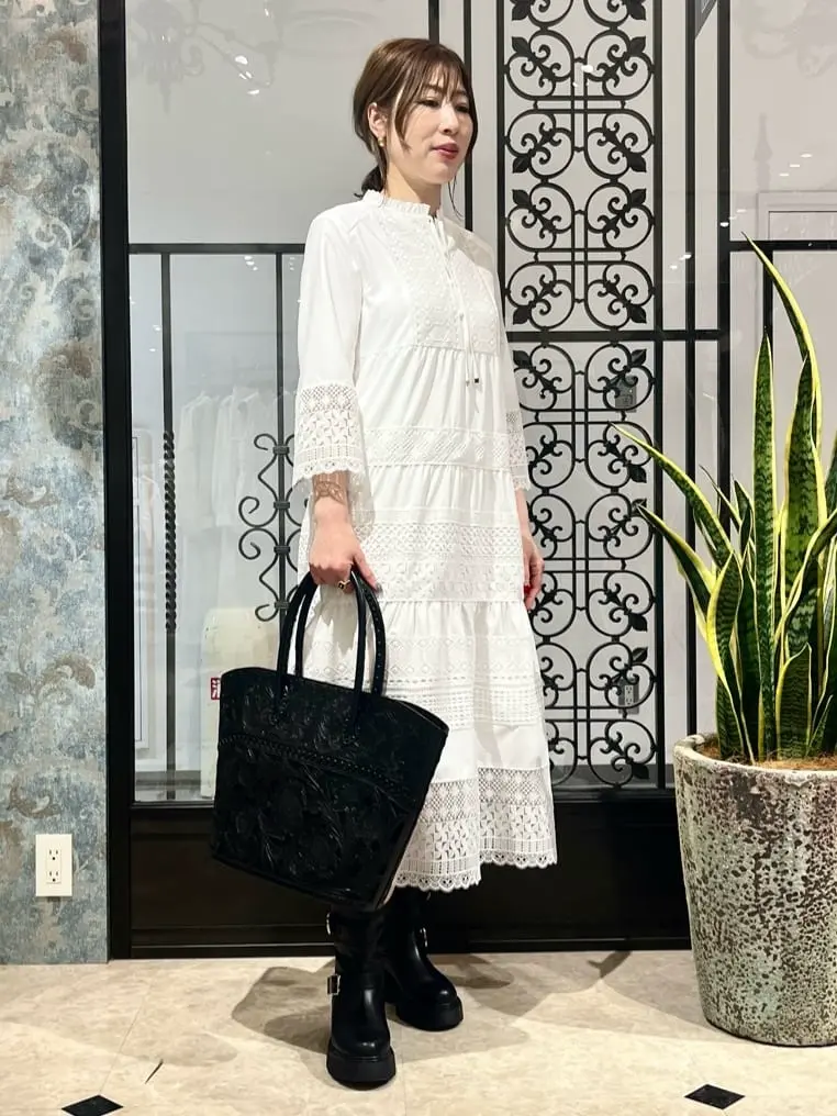 GRACE CONTINENTAL The Banquet 泉　智子 コーディネート画像