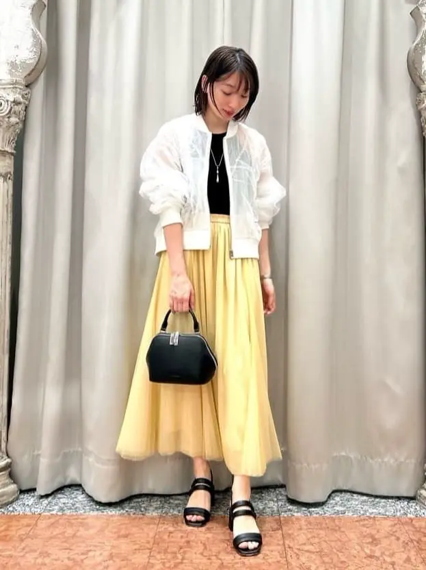 GRACE CONTINENTAL The Banquet eri コーディネート画像