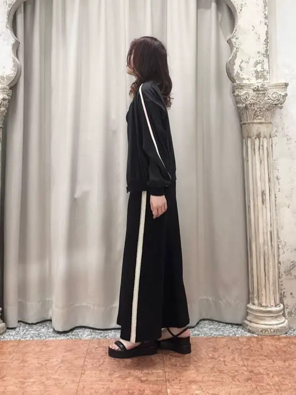 GRACE CONTINENTAL The Banquet 関谷　真琴 コーディネート画像