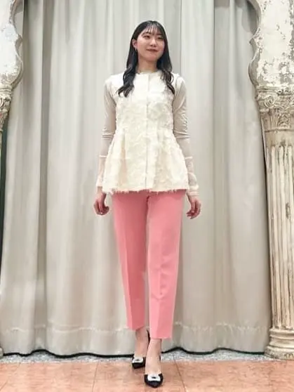 GRACE CONTINENTAL The Banquet 遠藤　みずき コーディネート画像