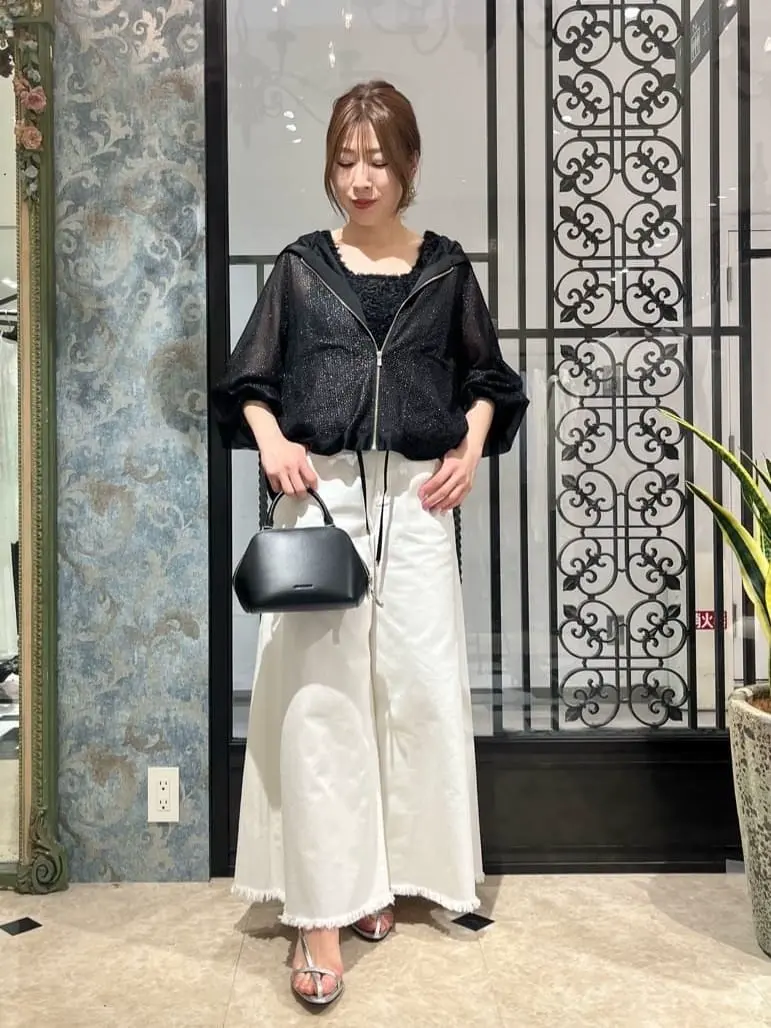 GRACE CONTINENTAL The Banquet 泉　智子 コーディネート画像