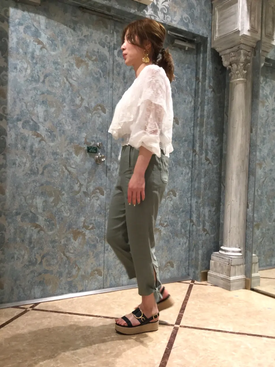 GRACE CONTINENTAL The Banquet 泉　智子 コーディネート画像