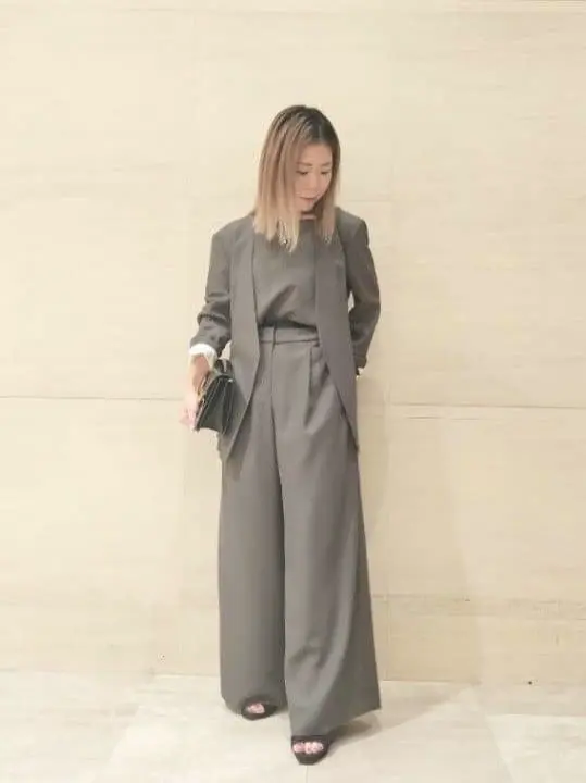 GRACE CONTINENTAL The Banquet Aya.Sa コーディネート画像