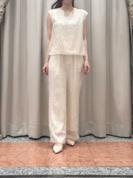 GRACE CONTINENTAL The Banquet 関谷　真琴 コーディネート画像