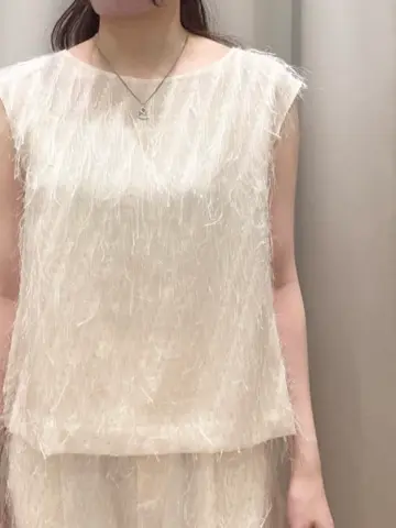 GRACE CONTINENTAL The Banquet 関谷　真琴 コーディネート画像