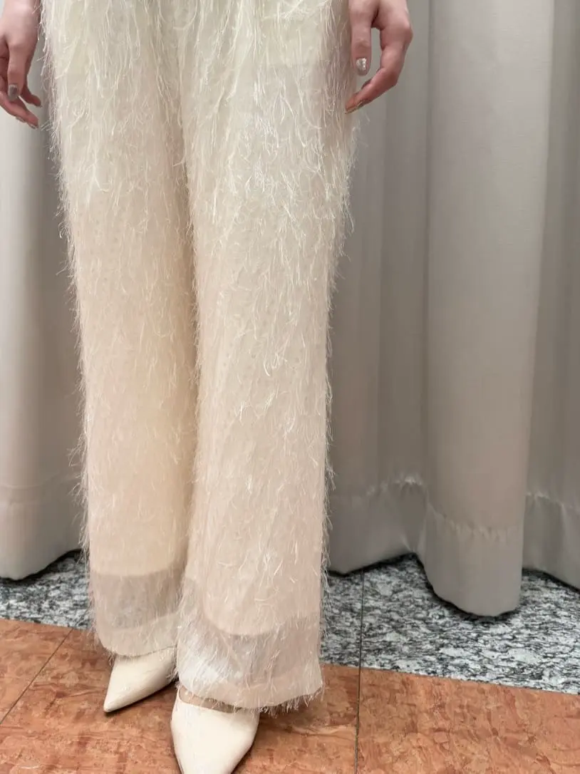 GRACE CONTINENTAL The Banquet 関谷　真琴 コーディネート画像