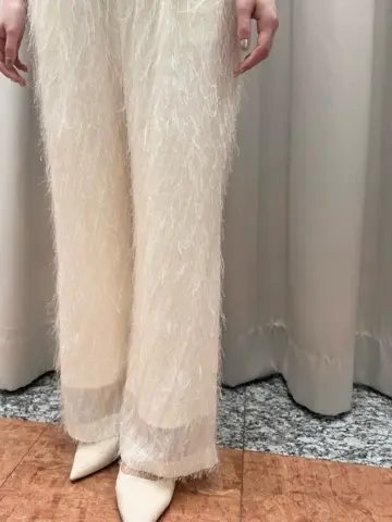 GRACE CONTINENTAL The Banquet 関谷　真琴 コーディネート画像