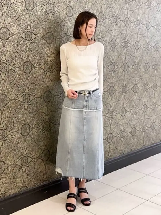 GRACE CONTINENTAL The Banquet 亀田 未希 コーディネート画像