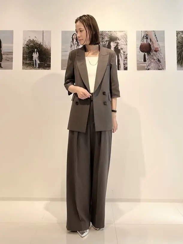 GRACE CONTINENTAL The Banquet 亀田 未希 コーディネート画像