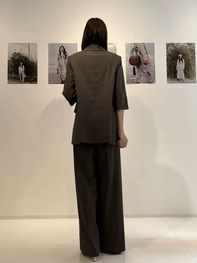 GRACE CONTINENTAL The Banquet 亀田 未希 コーディネート画像