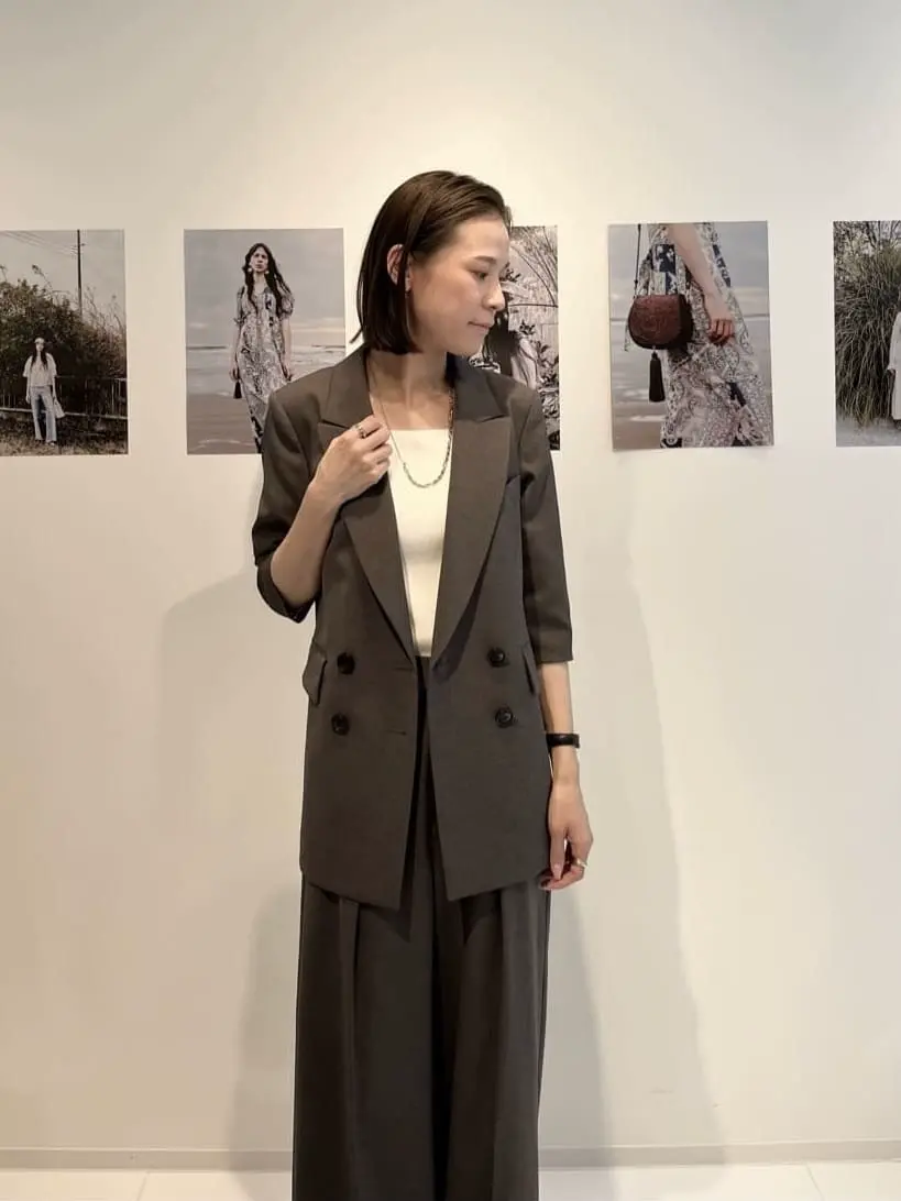 GRACE CONTINENTAL The Banquet 亀田 未希 コーディネート画像