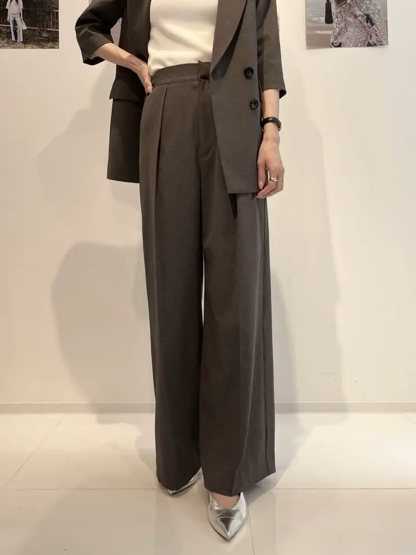 GRACE CONTINENTAL The Banquet 亀田 未希 コーディネート画像