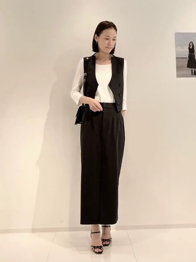 GRACE CONTINENTAL The Banquet 亀田 未希 コーディネート画像