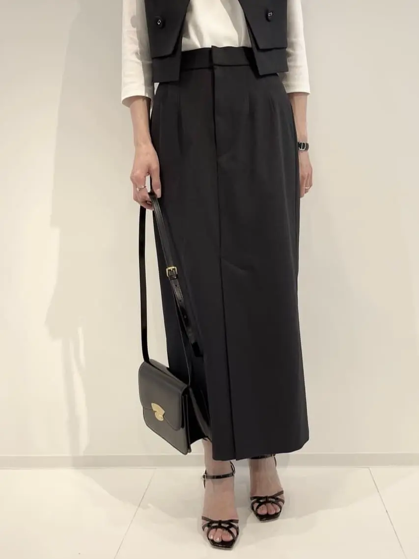 GRACE CONTINENTAL The Banquet 亀田 未希 コーディネート画像