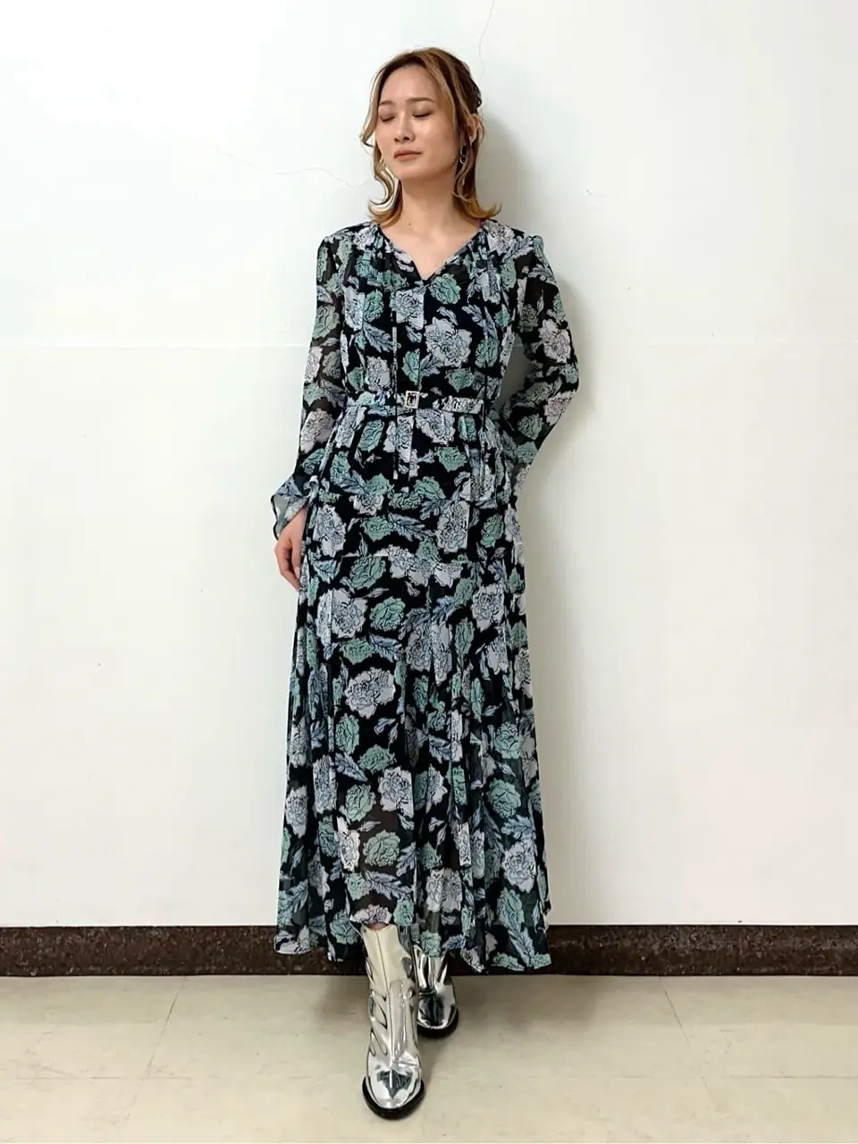 GRACE CONTINENTAL The Banquet Kogane. コーディネート画像