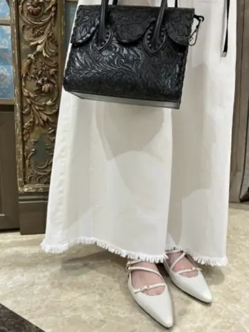 GRACE CONTINENTAL The Banquet Taura コーディネート画像