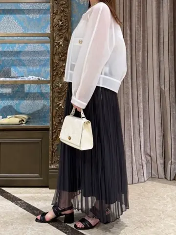 GRACE CONTINENTAL The Banquet 近藤　紫織 コーディネート画像