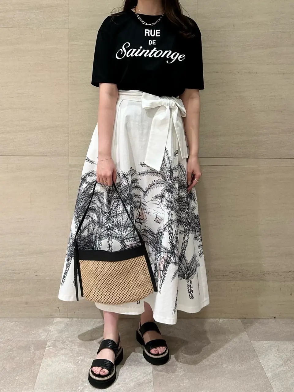 GRACE CONTINENTAL The Banquet Taura コーディネート画像