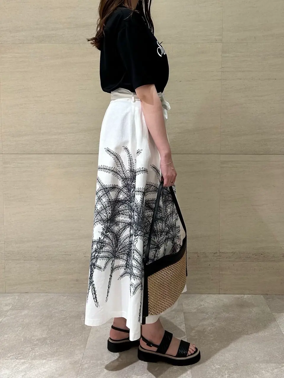 GRACE CONTINENTAL The Banquet Taura コーディネート画像