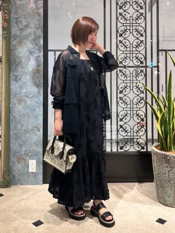 GRACE CONTINENTAL The Banquet 吉永　ひかる コーディネート画像