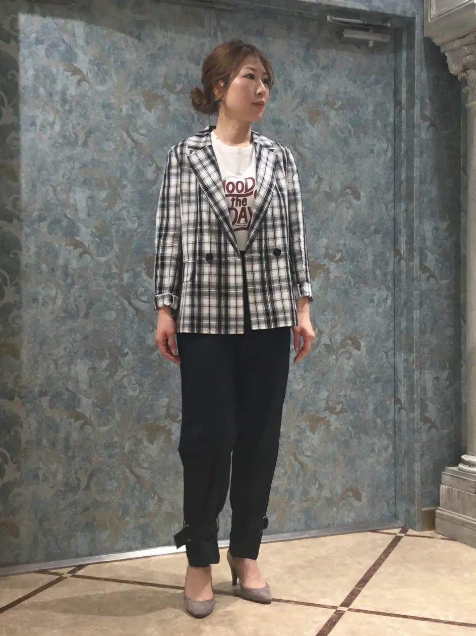 GRACE CONTINENTAL The Banquet 泉　智子 コーディネート画像