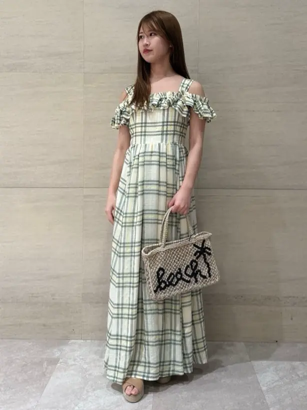 GRACE CONTINENTAL The Banquet 近藤　紫織 コーディネート画像