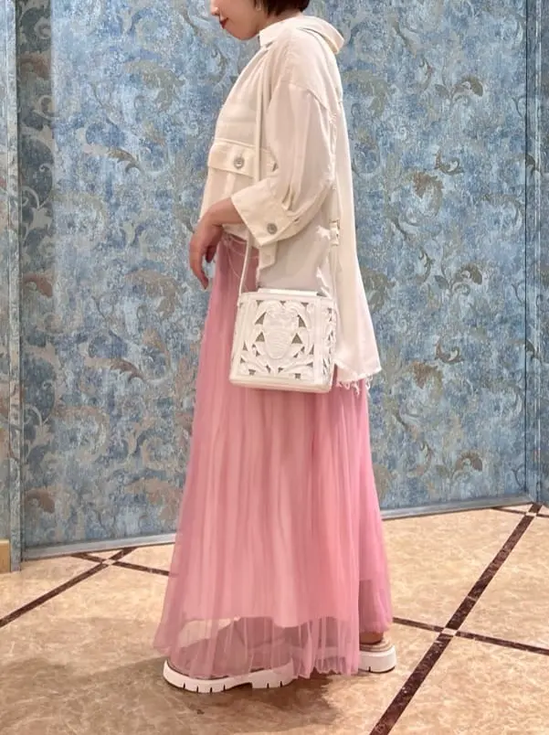 GRACE CONTINENTAL The Banquet 吉永　ひかる コーディネート画像