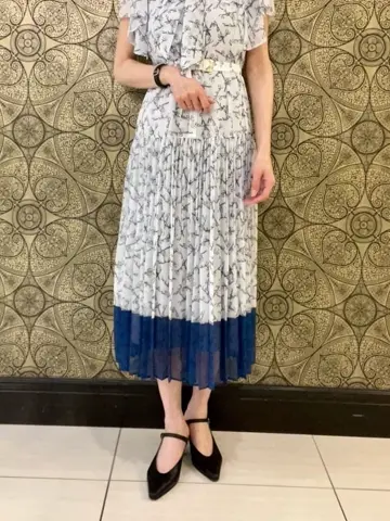 GRACE CONTINENTAL The Banquet 亀田 未希 コーディネート画像