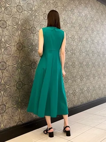 GRACE CONTINENTAL The Banquet 亀田 未希 コーディネート画像