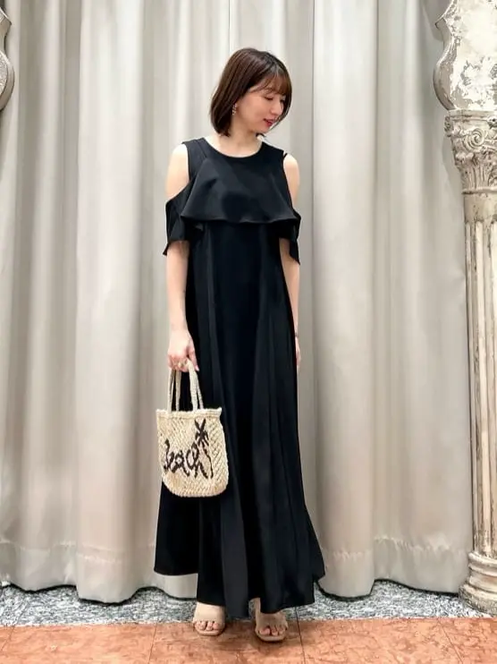 GRACE CONTINENTAL The Banquet eri コーディネート画像