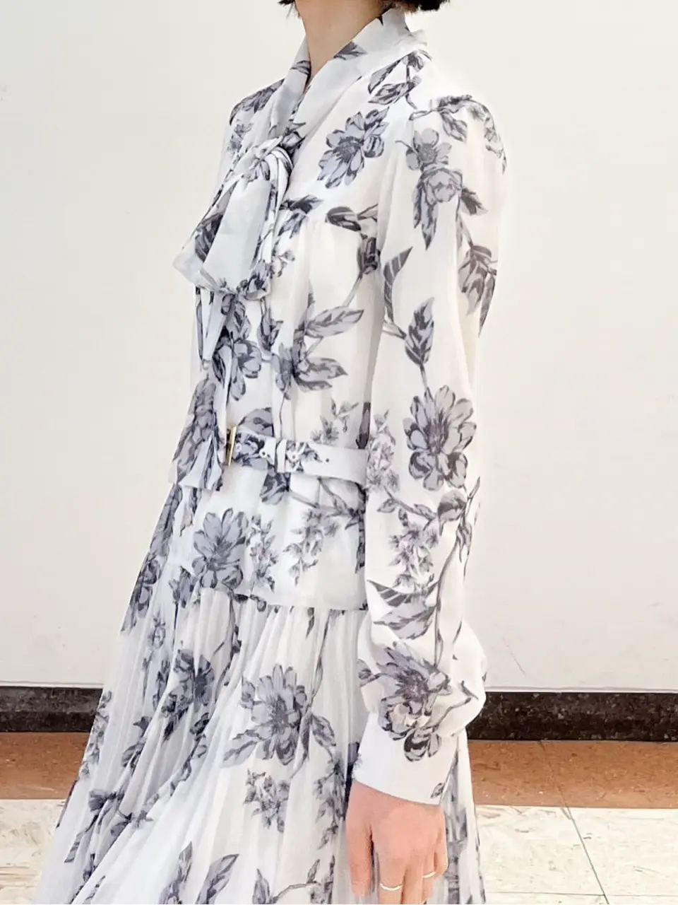 GRACE CONTINENTAL The Banquet yuri コーディネート画像